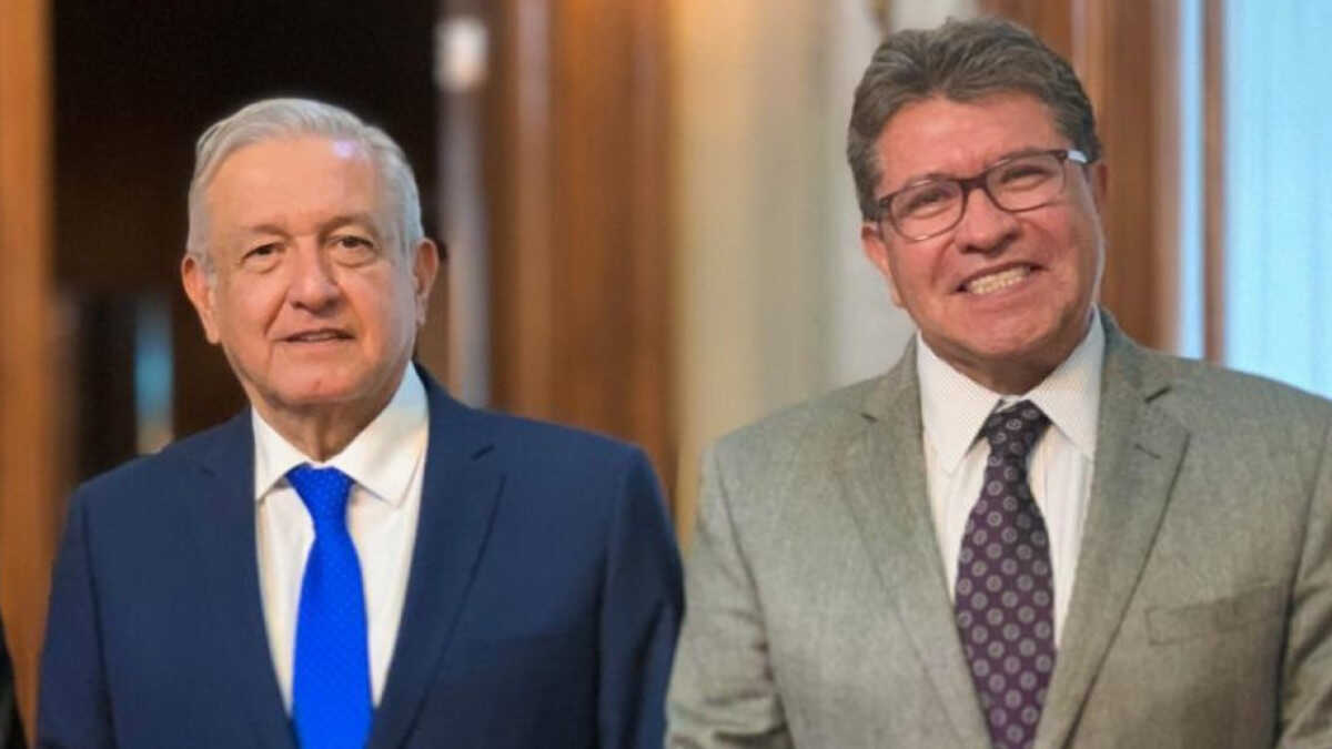 AMLO se desmarca de iniciativa de Monreal; rechaza regular redes sociales