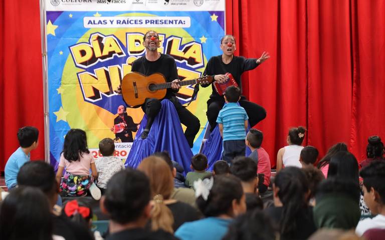 Celebran a niños migrantes con obra ‘Quiero ser payaso’