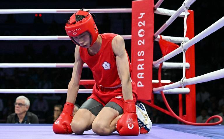 Campeona olímpica de boxeo abandona torneo en el que se cuestionó su género