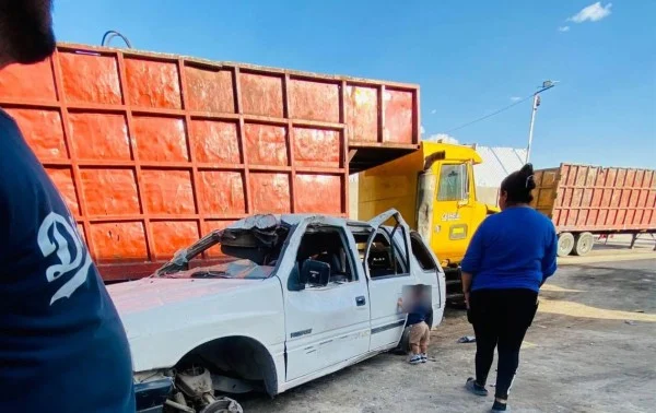 Roban camioneta a vecino y la venden a recicladora